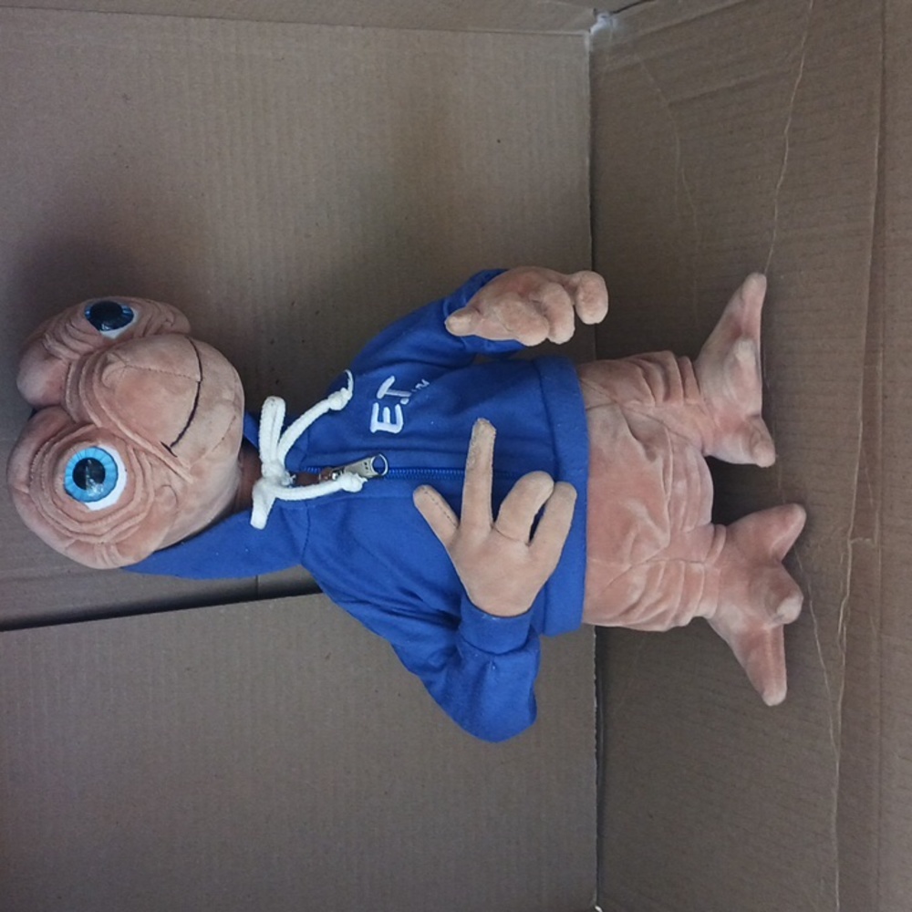 Universal Studios ET plush doll